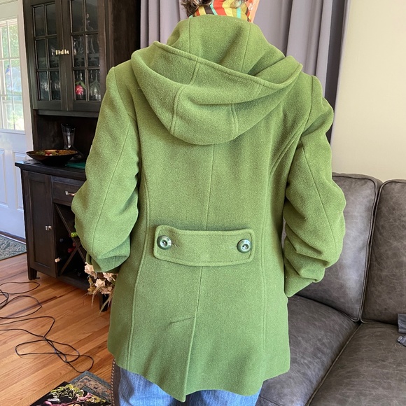 Grass Green Wool Peacoat Ensemble EUT - Picture 2 of 16